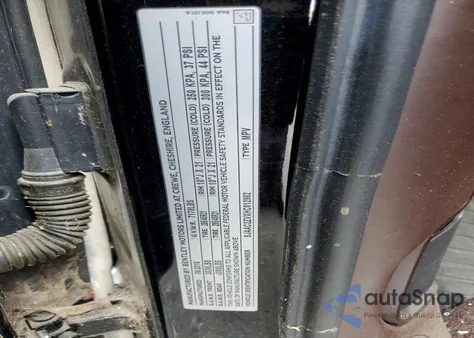 2017 Bentley Bentayga from USA, damaged, VIN SJAAC2ZVXHC012982